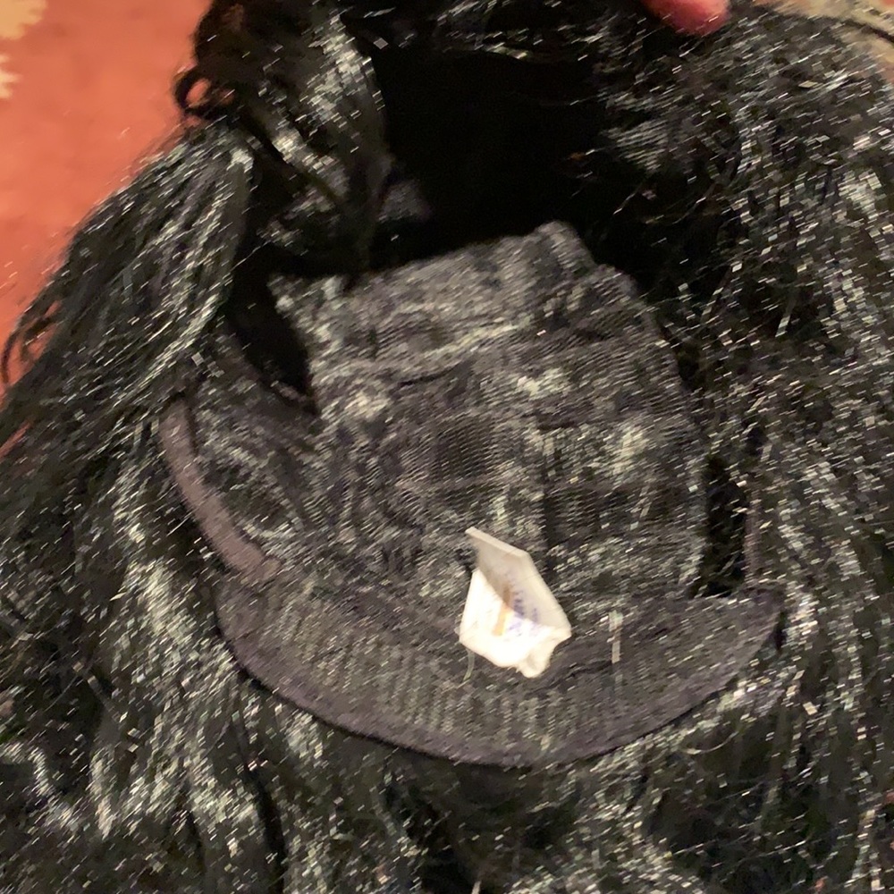 Wig - Picture 4 of 8